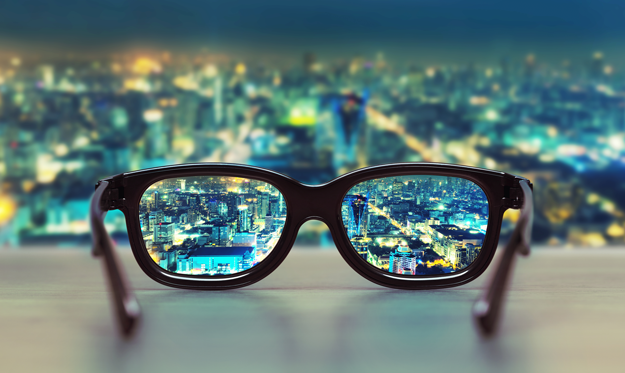 H Luxottica ενώνει τις δυνάμεις της με την Essilor