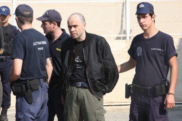 Ο Μαζιώτης απειλεί ευθέως Τόσκα-Κοντονή