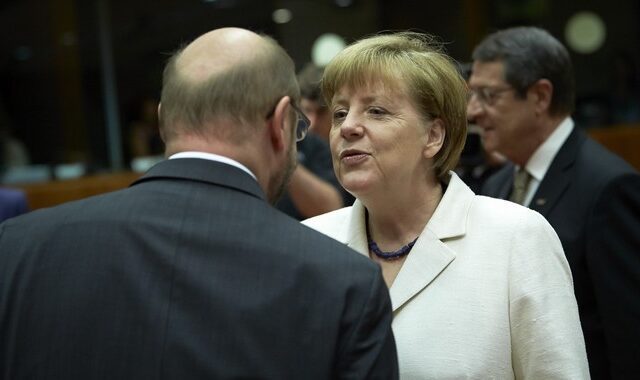 Γερμανικός Τύπος: Μπορεί ο Σουλτς να εκθρονίσει τη Μέρκελ στις βουλευτικές εκλογές;