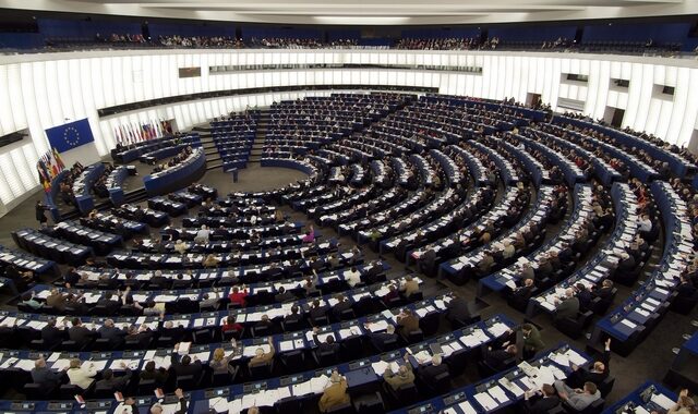 ΕΕ: Λίστα των χωρών που ευνοούν ξέπλυμα χρήματος, χωρίς τους φορολογικούς παραδείσους