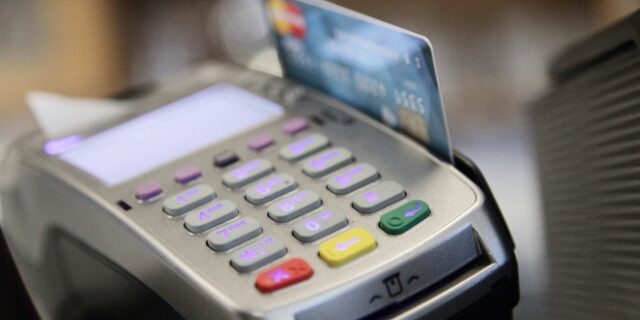 POS σε 12 κλάδους της αγοράς ως τις 30 Ιουνίου