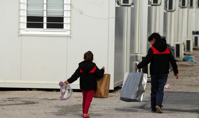 Στα κρατητήρια Λητής και Μενεμένης 56 ασυνόδευτοι πρόσφυγες