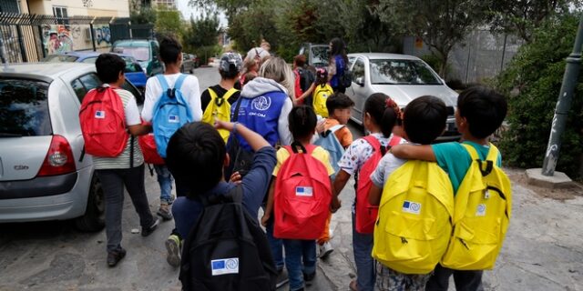 Διευθύντρια δημοτικού για πρόεδρο συλλόγου γονέων: Βάζει μαθητές να βλέπουν ρατσιστικά βίντεο