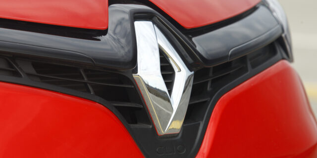 Γαλλία: 5.000 θέσεις εργασίας περικόπτει η Renault