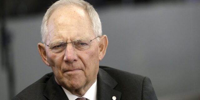 Βερολίνο: Καμία αντίφαση στις δηλώσεις Σόιμπλε για ελληνικό πρόγραμμα και ΔΝΤ