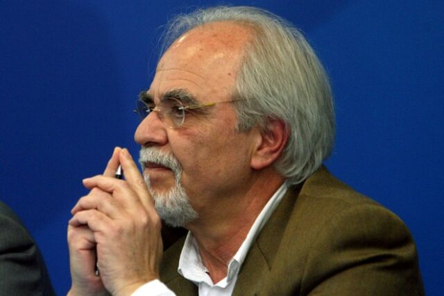 Ταύρος σε νεοφιλελεύθερο υαλοπωλείο