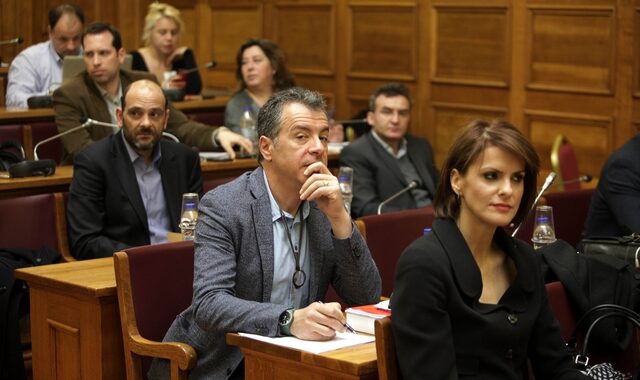 Η απάντηση Θεοδωράκη για την ένταξη Φωτήλα στη ΝΔ: Δε θα μοιάσουμε στο τέρας