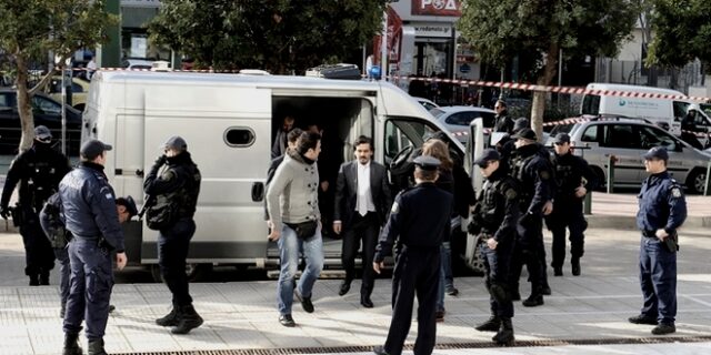 Γερμανικός Τύπος: Τούρκοι ζήτησαν καταφύγιο στη χώρα του ‘εχθρού’. Κόλαφος στον Ερντογάν
