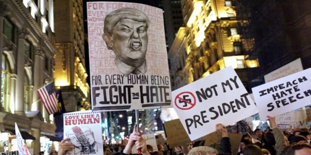 Τραμπ σε διαδηλωτές: Γιατί δεν πήγατε να ψηφίσετε;