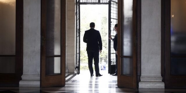 Το δύσκολο 2017 για τον Αλέξη Τσίπρα