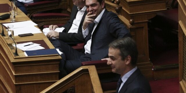 Προ ημερησίας: Σύγκρουση για ΔΟΛ και ΔΝΤ με φόντο τα αγροτικά