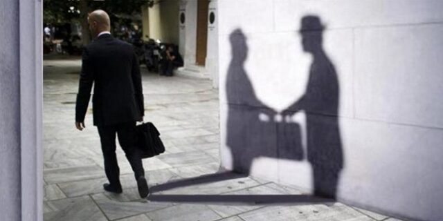 H διαφθορά επιστρέφει στην Ελλάδα