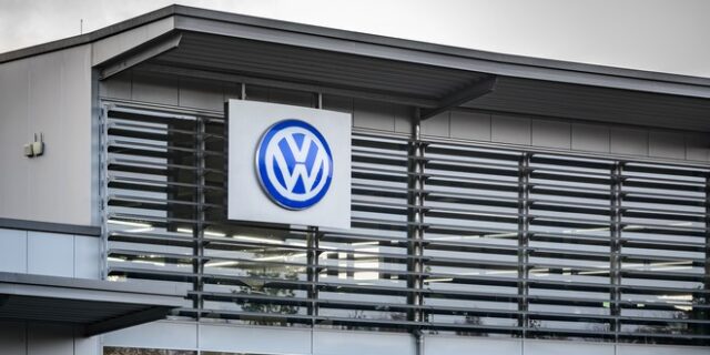 Volkswagen: Άγνοια για τη χειραγώγηση των δοκιμών καυσίμων δηλώνει ο διευθύνων σύμβουλος