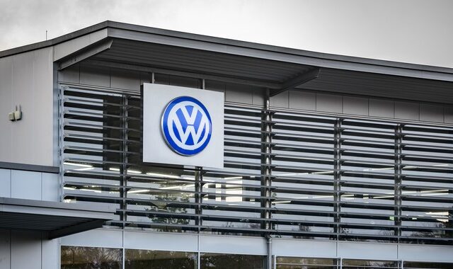 Volkswagen: Άγνοια για τη χειραγώγηση των δοκιμών καυσίμων δηλώνει ο διευθύνων σύμβουλος