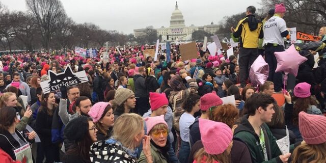 Ουάσινγκτον: Περισσότεροι οι διαδηλωτές κατά του Τραμπ από όσους πήγαν στον ορκωμοσία του