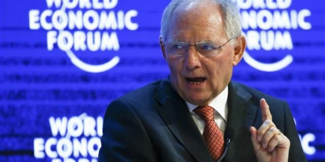 Σόιμπλε από Νταβός: ‘H Ευρώπη ανακάμπτει’