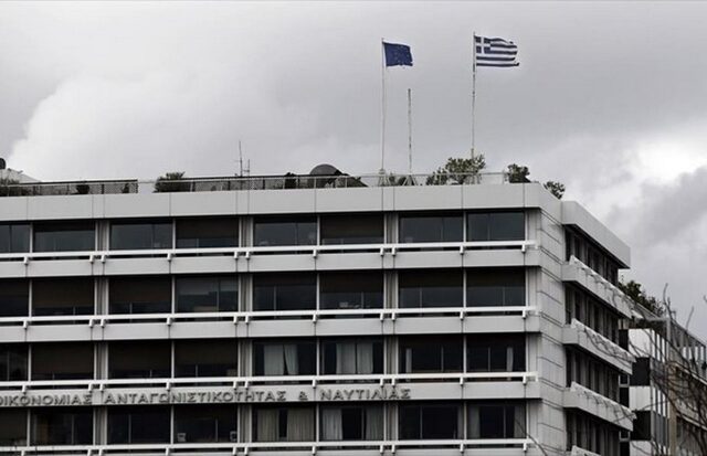 Πρωτογενές πλεόνασμα και έσοδα εντός στόχων το πρώτο εξάμηνο του έτους