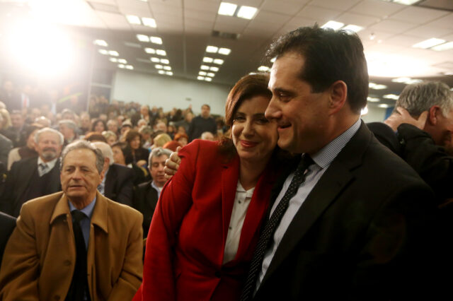 Άδωνι σόρρυ, μα έχει βρει καλύτερο αγόρι