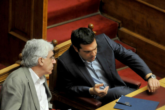 Ο Τσίπρας στο βιβλίο του Παρασκευόπουλου