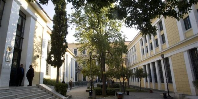 Δύο αποδράσεις μέσα σε δύο ώρες από ΑΤ Γλυφάδας και Ευελπίδων