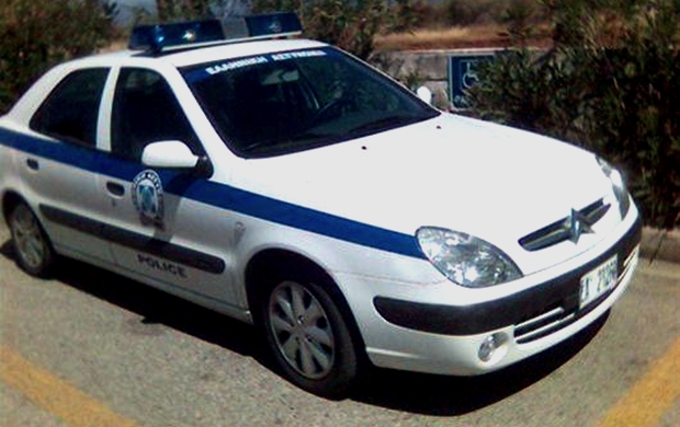 Λήστεψαν παιδάκι που έλεγε τα κάλαντα στο Μενίδι