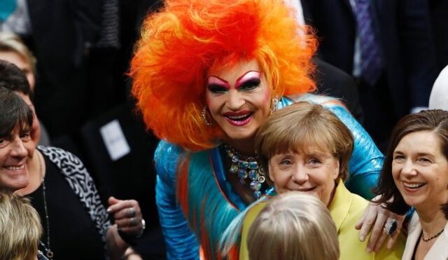 Η drag queen που θέλει να γίνει πρόεδρος της Γερμανίας