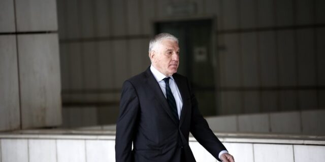 Βουλή: Στην τακτική δικαιοσύνη ο Παπαντωνίου για ξέπλυμα βρώμικου χρήματος