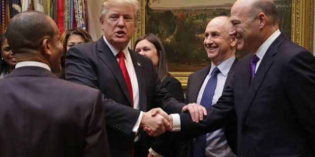 Goldman Sachs. Η τράπεζα που κυβερνά τον κόσμο και η σχέση με Τραμπ