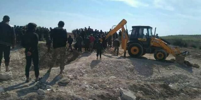 Συρία: Ανακάλυψαν ομαδικό τάφο με 130 πτώματα ανταρτών