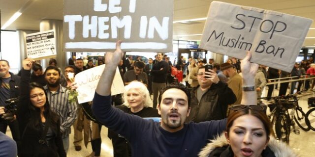 Ανατροπή στο διάταγμα Τραμπ: Ανοίγουν οι πόρτες για τους κατόχους βίζας
