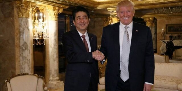 Συνάντηση Τραμπ – Άμπε: Δέσμευση για την ‘ασφάλεια’ της Ιαπωνίας