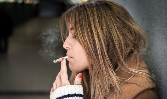 Νέα λίστα: Πρωταθλητές της Ευρώπης στο κάπνισμα οι Έλληνες