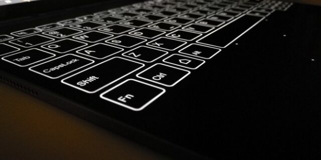 Ενώ τα PC πέφτουν, η Lenovo παραμένει πρώτη αυξάνοντας το μερίδιο της