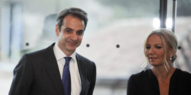 Νέα κόντρα ΣΥΡΙΖΑ – ΝΔ για το πόθεν έσχες της Μαρέβα Μητσοτάκη