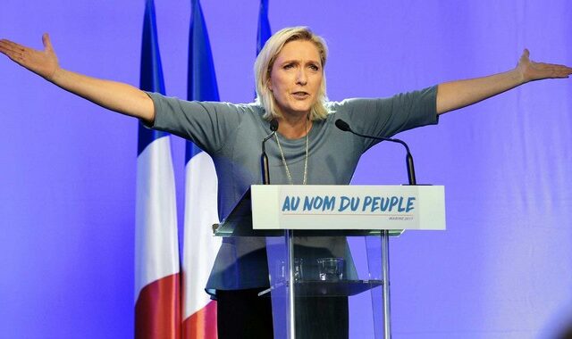 Το ευρωκοινοβούλιο ήρε την ασυλία της Μαρίν Λεπέν