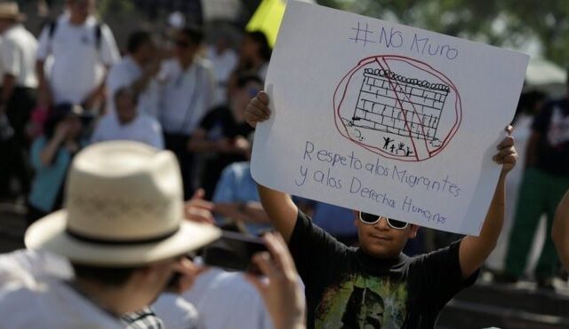 ΗΠΑ: Αντιδρά το Μεξικό στις νέες ρυθμίσεις για τη μετανάστευση