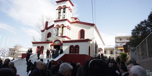 Ο πολιτικός κόσμος αποχαιρέτησε τον Βαγγέλη Μπασιάκο