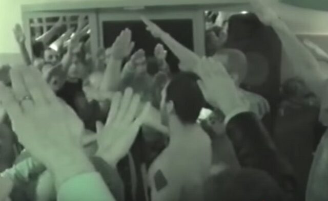 Ο Παπαδημούλης φέρνει στο Ευρωκοινοβούλιο το βίντεο με το πάρτι της Χρυσής Αυγής
