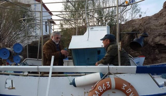 Η καμπάνια του NEWS247 και του TVXS πέτυχε: Επισκευάζονται δύο βάρκες στη Λέσβο