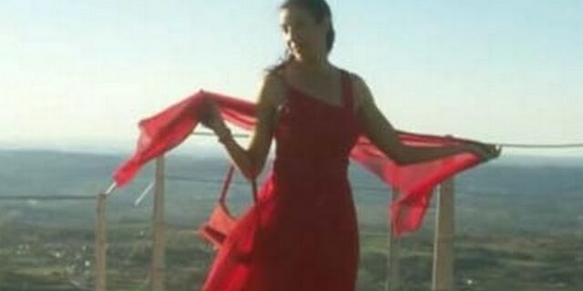 Έκαψε τον νεκρό σύζυγό της και το ανακοίνωσε στα παιδιά του μέσω Facebook