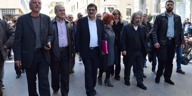 Αθώος παμψηφεί ο Δήμαρχος Πατρέων, Κώστας Πελετίδης, στη δίκη με τη Χρυσή Αυγή