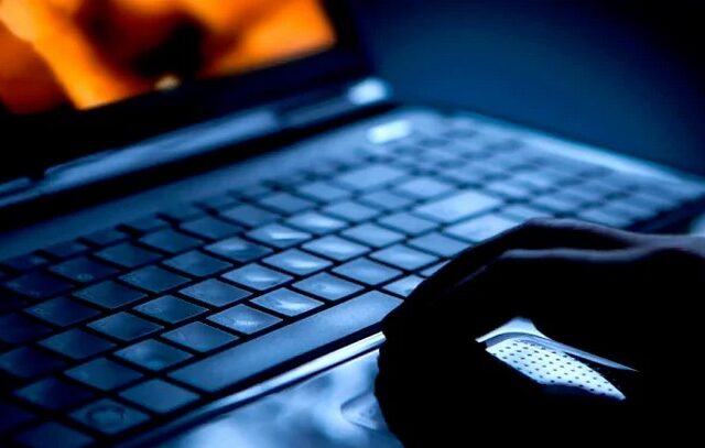 Άνδρας έπεισε μέσω Facebook 16χρονη να του στείλει άσεμνες φωτογραφίες και βίντεο