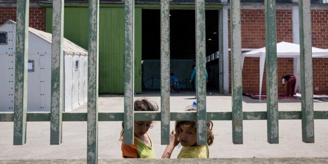Γερμανία προς ΕΕ: Προχωρήστε σε ομαδικές απελάσεις προσφύγων