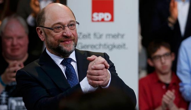 Ο Σουλτς ζητά ‘πράσινο’ φως για διαπραγματεύσεις με CDU
