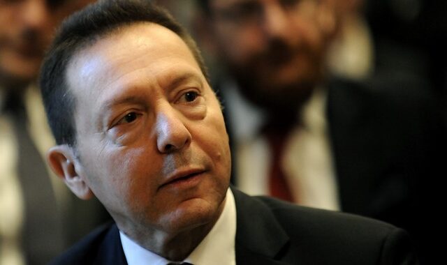 Στουρνάρας: Να κάνουν όλοι ένα βήμα πίσω