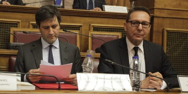 Βουλή: Σε άλλη συχνότητα Στουρνάρας – Χουλιαράκης