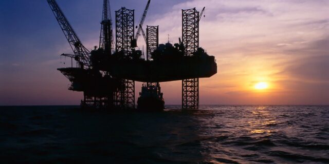 Διαγωνισμό για νέες έρευνες πετρελαίου ετοιμάζει η κυβέρνηση