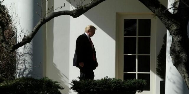 ‘Πόρτα’ Τραμπ στο δείπνο δημοσιογράφων του Λευκού Οίκου