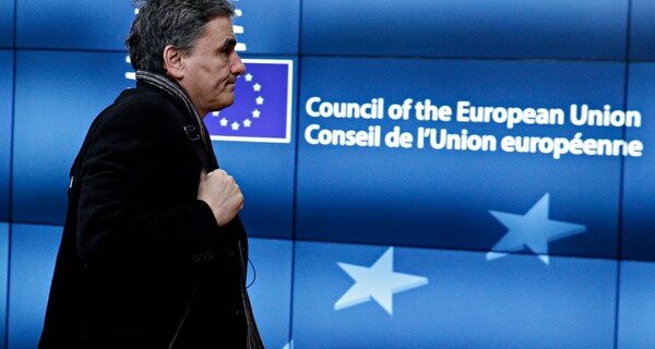 Μονά ζυγά δικά τους πάνω στην πλάτη μας