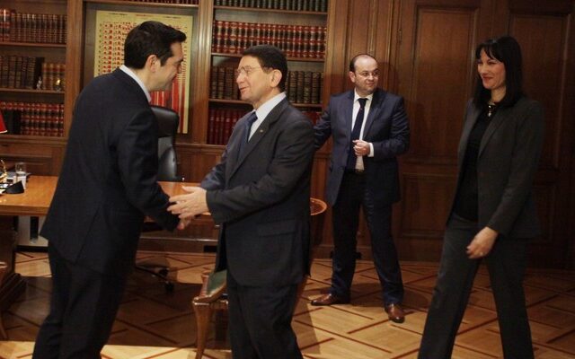 Τσίπρας: Σπάμε τα ρεκόρ στον τουρισμό